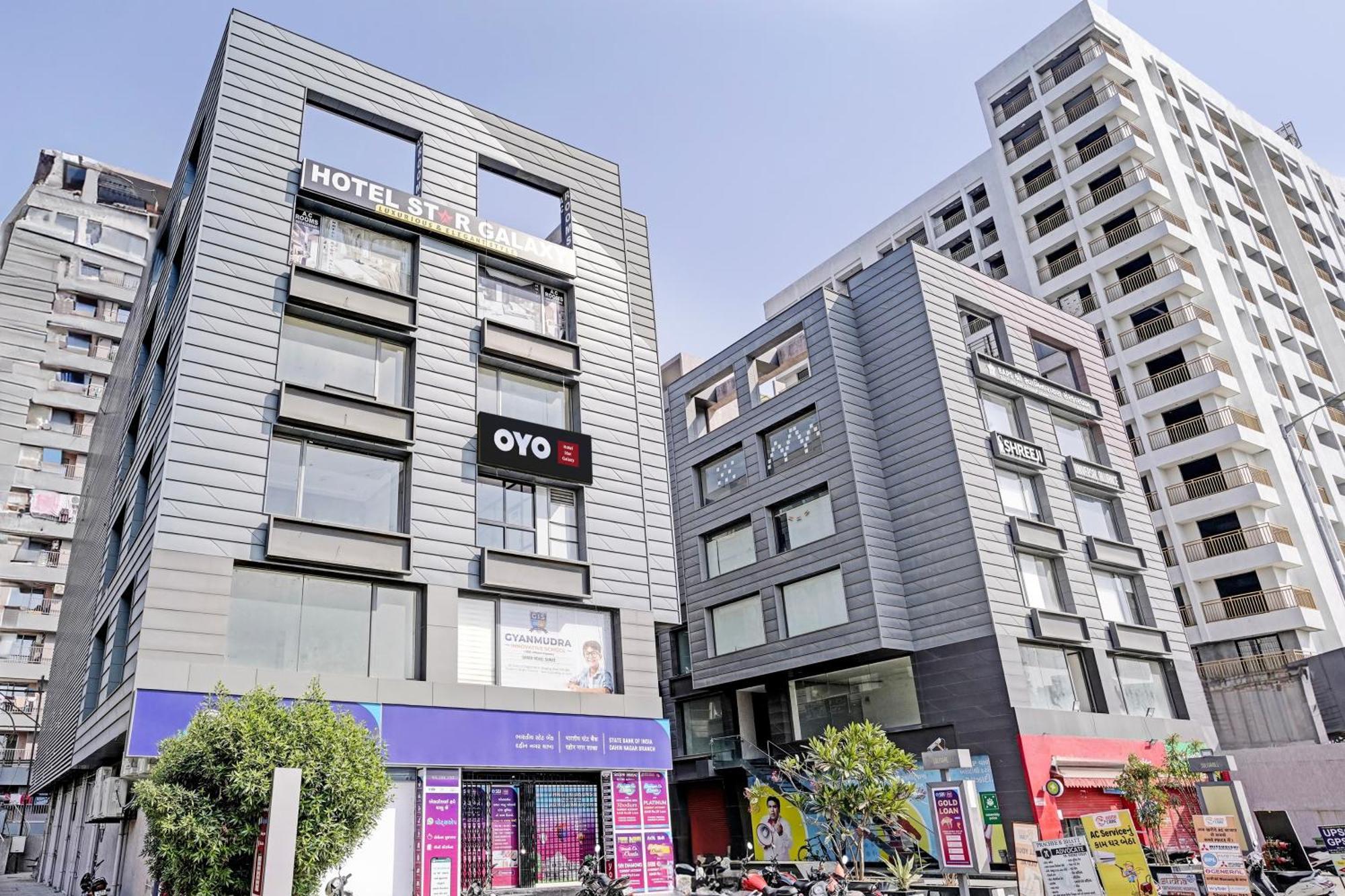 Hotel O Star Galaxy Surat Exterior foto